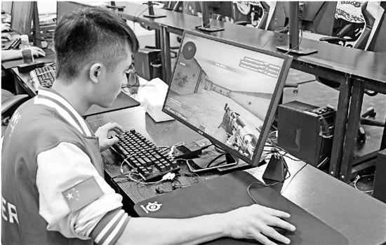 竞技宝JJB官网电竞不等于网游探访电竞小镇(图1)